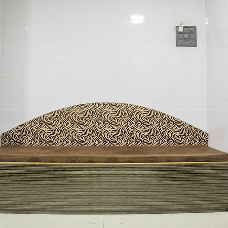 Relax Guest House 뭄바이 외부 사진